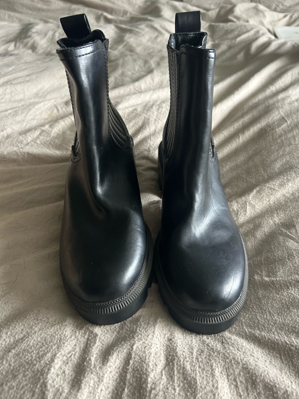 Universal Thread Black Women's Chelsea Ankle Boots